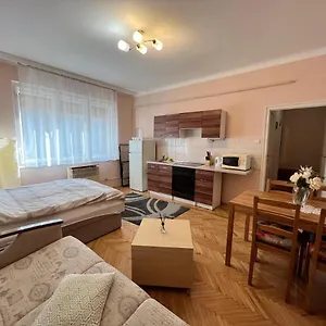  Apartman Revay Magyarország
